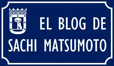 Placa de una calle de Madrid donde se puede leer 'El blog de Sachi Matsumoto'